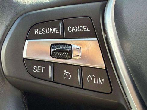 Used 2024 BMW 330i Sedan image 28