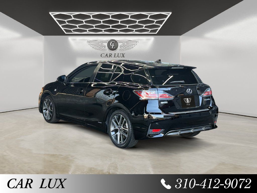 Used 2017 Lexus CT 200h w/ Navigation System Package FWD image 3
