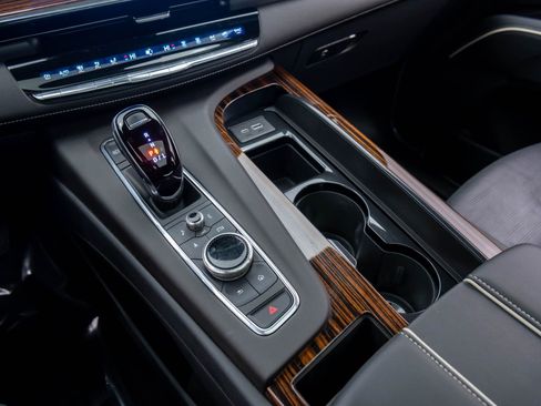 Certified 2023 Cadillac Escalade ESV Premium Luxury image 30