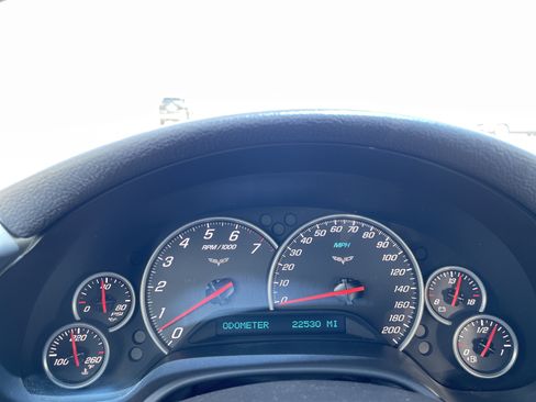 Used 2007 Chevrolet Corvette Convertible w/ Preferred Equipment Group RWD image 11