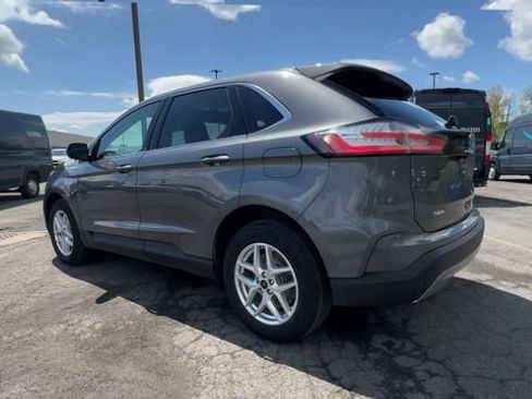 Used 2022 Ford Edge SEL w/ Convenience Package AWD/4WD image 6
