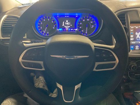Used 2022 Chrysler 300 Touring L w/ Popular Equipment Group RWD image 19