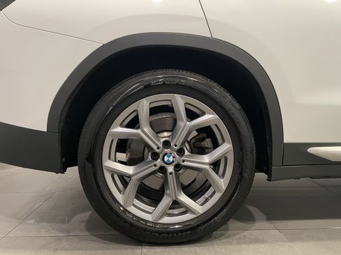 Used 2024 BMW X3 xDrive30i w/ Premium Package AWD/4WD image 9