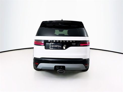 Certified 2023 Land Rover Discovery Metropolitan Edition image 33