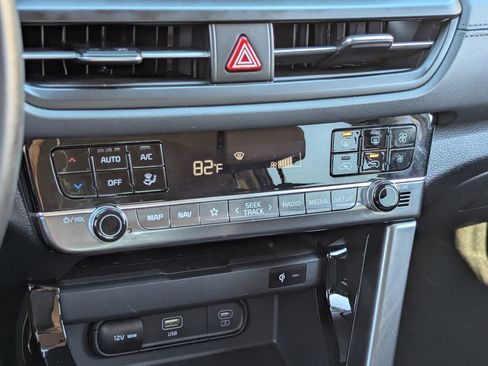 Certified 2025 Kia Seltos EX w/ EX Sunroof Package image 26