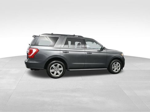 Used 2020 Ford Expedition XLT w/ Equipment Group 202A image 4