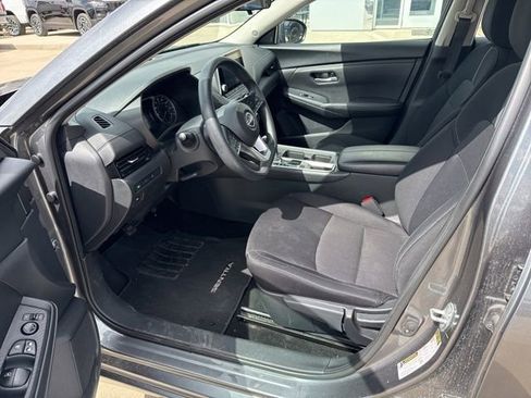 Used 2024 Nissan Sentra SV image 11