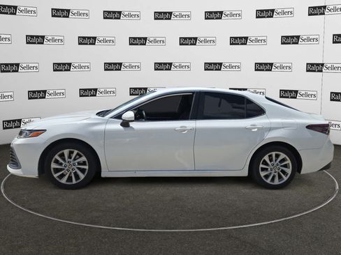Used 2023 Toyota Camry LE FWD image 3