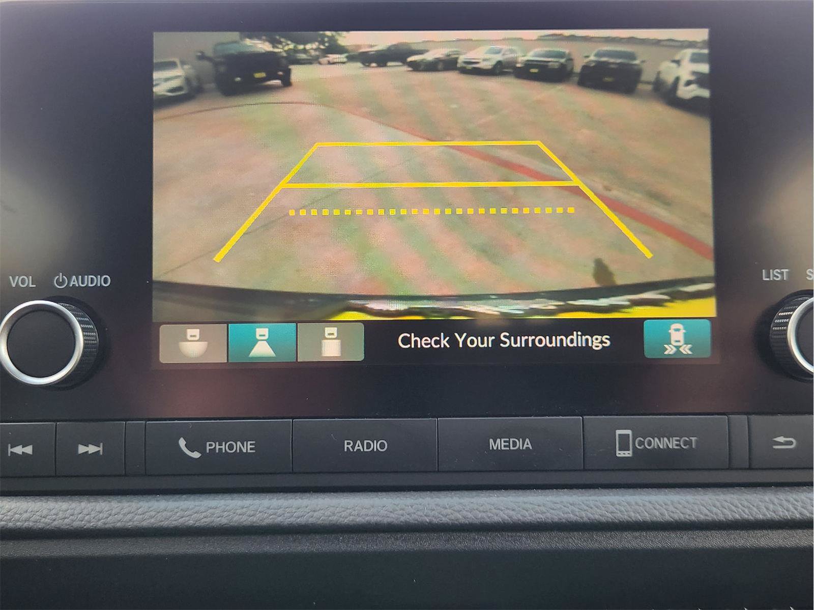 Used 2025 Honda CR-V EX image 18