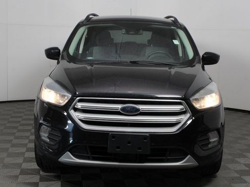 Used 2018 Ford Escape SE w/ Ford Safe & Smart Package image 2