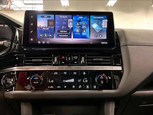 New 2026 Nissan Pathfinder SV w/ SV Premium Package AWD/4WD image 28