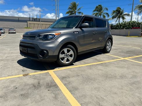Used 2018 Kia Soul w/ Option Group 020 FWD image 1