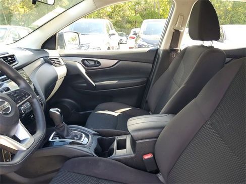 Used 2017 Nissan Rogue Sport S w/ S Appearance Package image 12