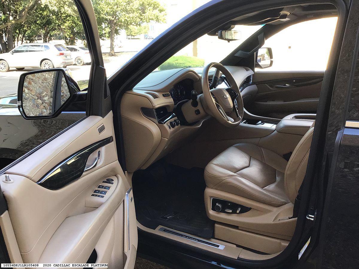 Used 2020 Cadillac Escalade Platinum AWD/4WD image 8
