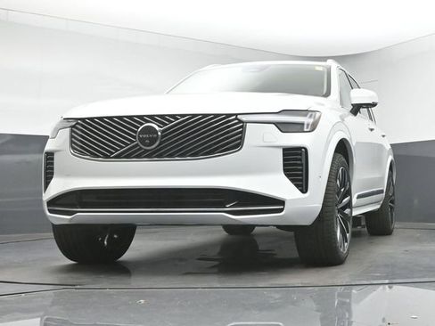 New 2026 Volvo XC90 B6 Ultra w/ Protection Package image 39