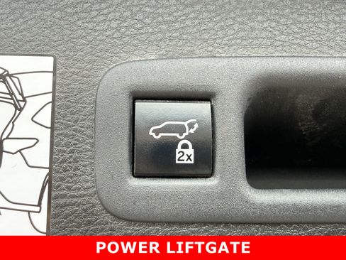 Used 2022 Toyota Sienna XLE w/ XLE Plus Package FWD image 20