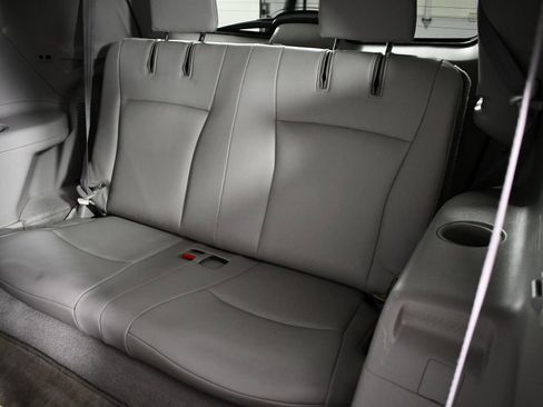 Used 2010 Toyota Highlander Limited image 23