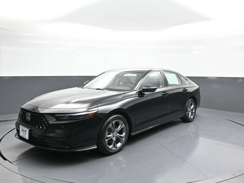 Used 2023 Honda Accord EX-L image 1