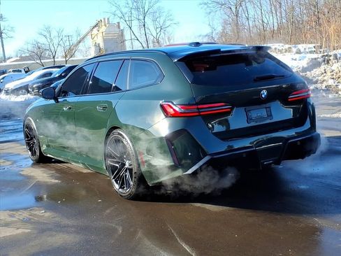 Used 2025 BMW M5 Touring w/ M Driver's Package image 3