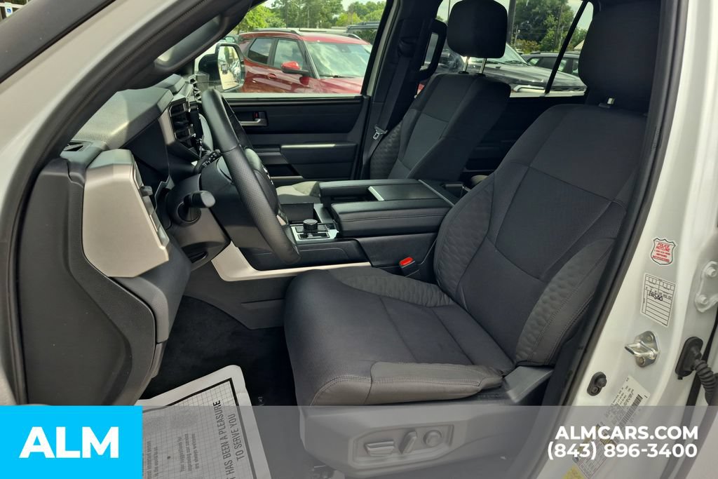 Used 2025 Toyota Sequoia SR5 AWD/4WD image 15