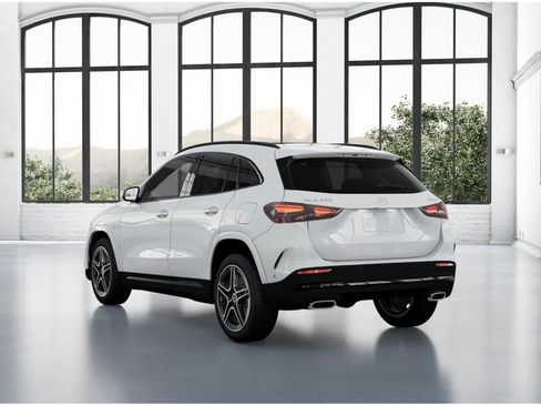 New 2026 Mercedes-Benz GLA 250 4MATIC image 28
