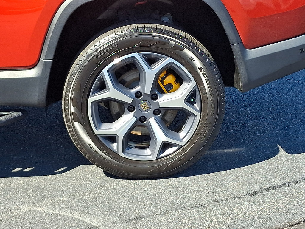 Used 2022 Rivian R1T Adventure AWD/4WD image 8