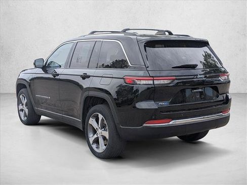 Used 2023 Jeep Grand Cherokee 4WD 4xe image 7