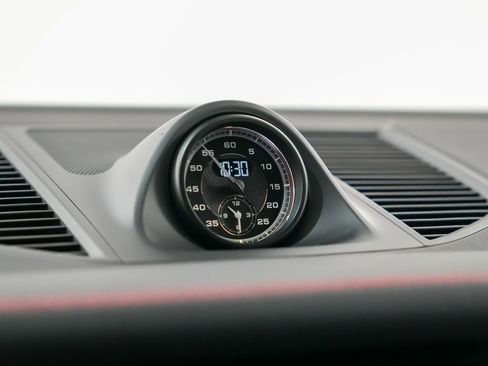 New 2026 Porsche Macan GTS image 29