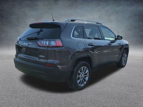 Used 2021 Jeep Cherokee Latitude Plus AWD/4WD image 8