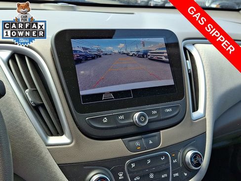 Used 2024 Chevrolet Malibu LT FWD image 17