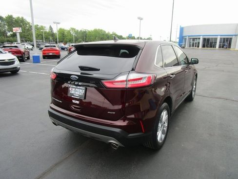 Used 2021 Ford Edge Titanium image 5