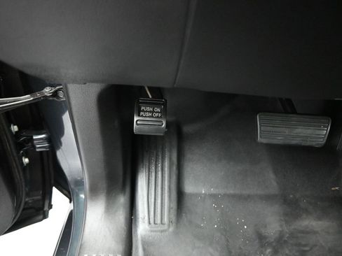 Used 2017 Chevrolet Silverado 2500 W/T image 21