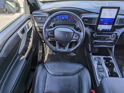 Used 2022 Ford Explorer ST w/ Equipment Group 401A AWD/4WD image 18