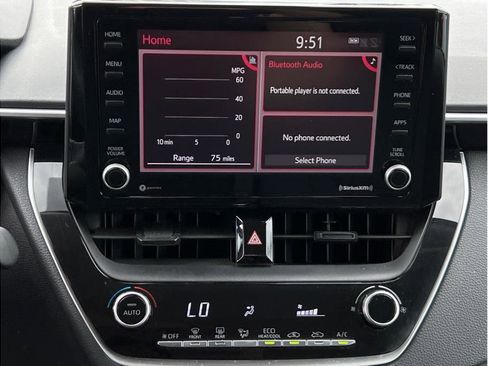 Used 2022 Toyota Corolla LE image 12