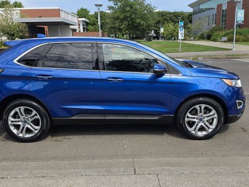 Used 2018 Ford Edge Titanium AWD/4WD image 4