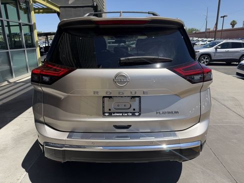 Used 2025 Nissan Rogue Platinum FWD image 13