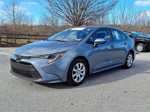 Certified 2024 Toyota Corolla LE image 3