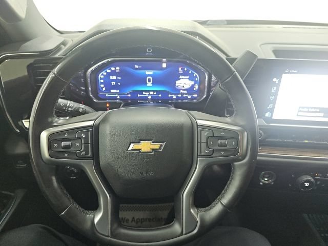 Used 2023 Chevrolet Silverado 1500 LT AWD/4WD image 2