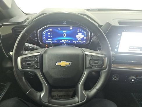 Used 2023 Chevrolet Silverado 1500 LT AWD/4WD image 2