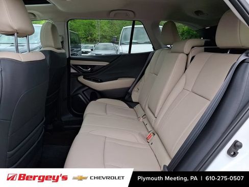 Used 2023 Subaru Outback Limited AWD/4WD image 12