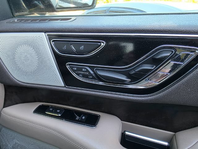 Used 2022 Lincoln Navigator Reserve AWD/4WD image 14