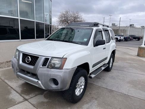 Used 2014 Nissan Xterra S AWD/4WD image 2
