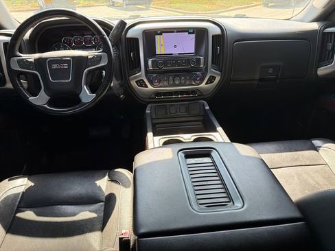 Used 2018 GMC Sierra 1500 SLT w/ Enhanced Driver Alert Package image 22