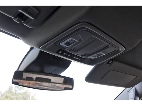 Used 2022 GMC Sierra 1500 Elevation image 25