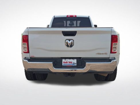Used 2024 RAM 3500 Tradesman w/ Chrome Appearance Group AWD/4WD image 4