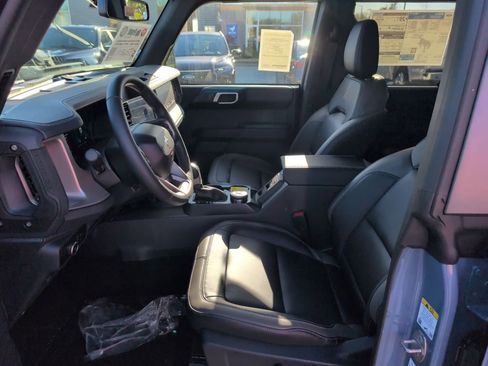 New 2025 Ford Bronco Outer Banks image 6