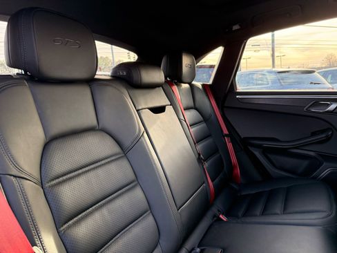 Used 2018 Porsche Macan GTS image 30