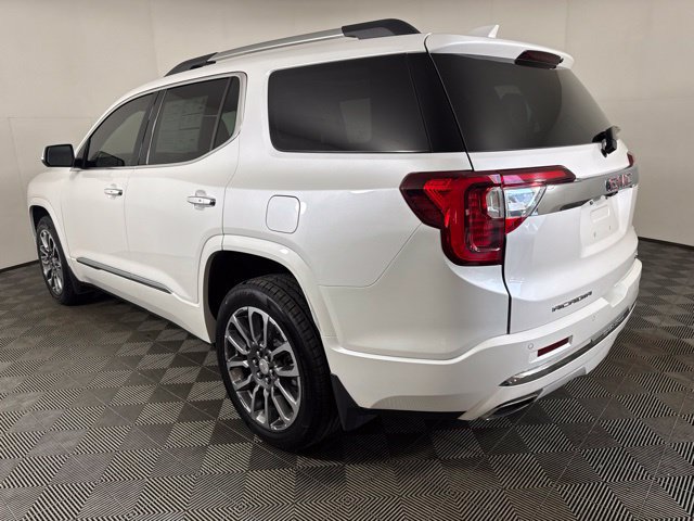 Used 2020 GMC Acadia Denali w/ Technology Package AWD/4WD image 6