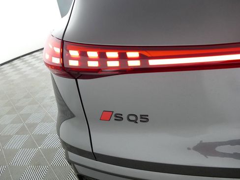 New 2026 Audi SQ5 Premium Plus image 2