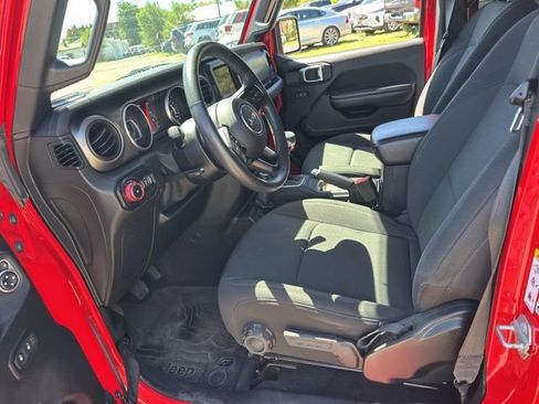 Used 2018 Jeep Wrangler Unlimited Sport S AWD/4WD image 4